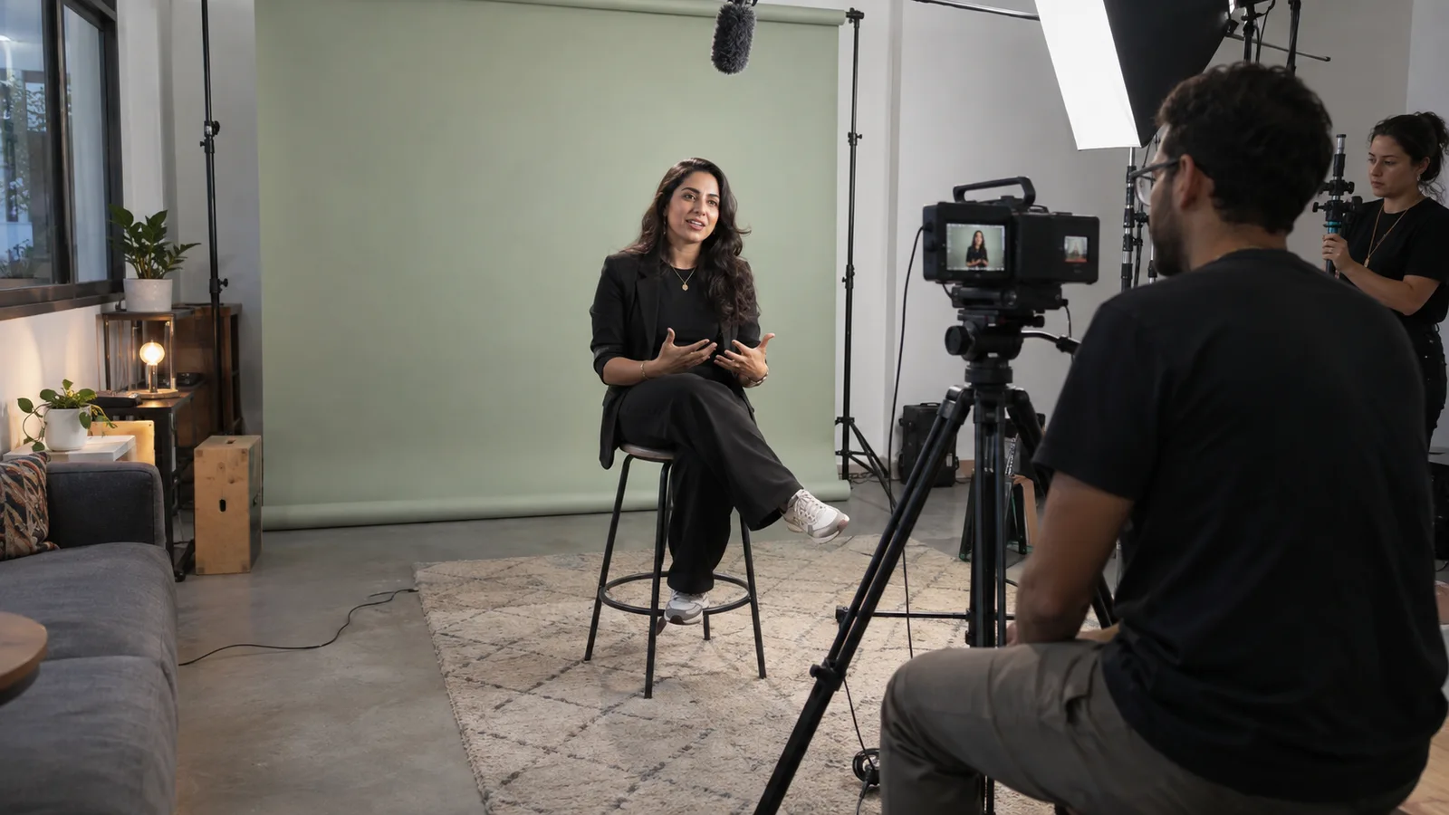Scène illustrative d’un tournage de vidéo sociale en studio